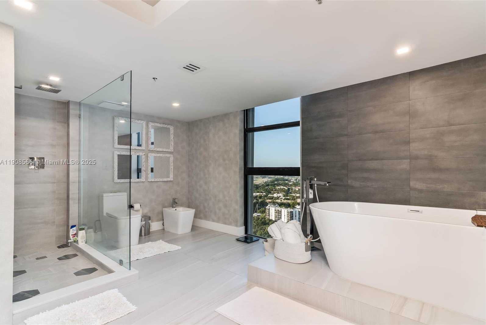 Small Image of 20355 NORTH EAST 34TH CT #2728, Aventura Number 18