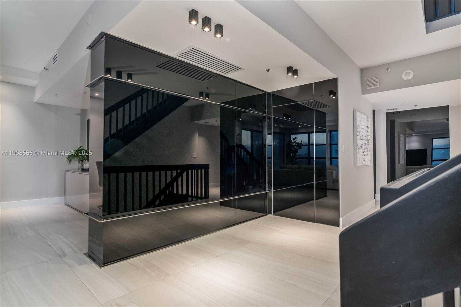 Small Image of 20355 NORTH EAST 34TH CT #2728, Aventura Number 2