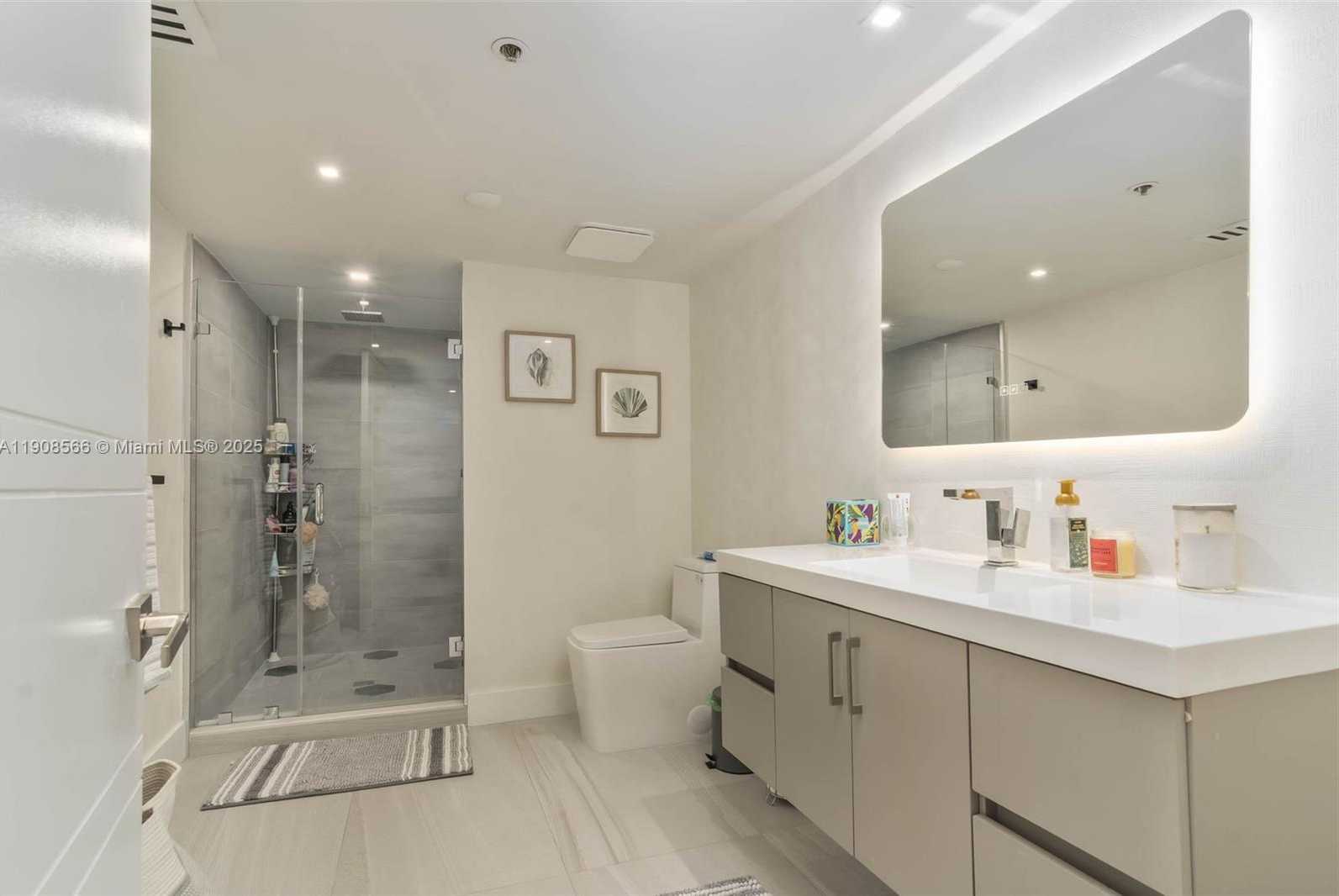 Small Image of 20355 NORTH EAST 34TH CT #2728, Aventura Number 23