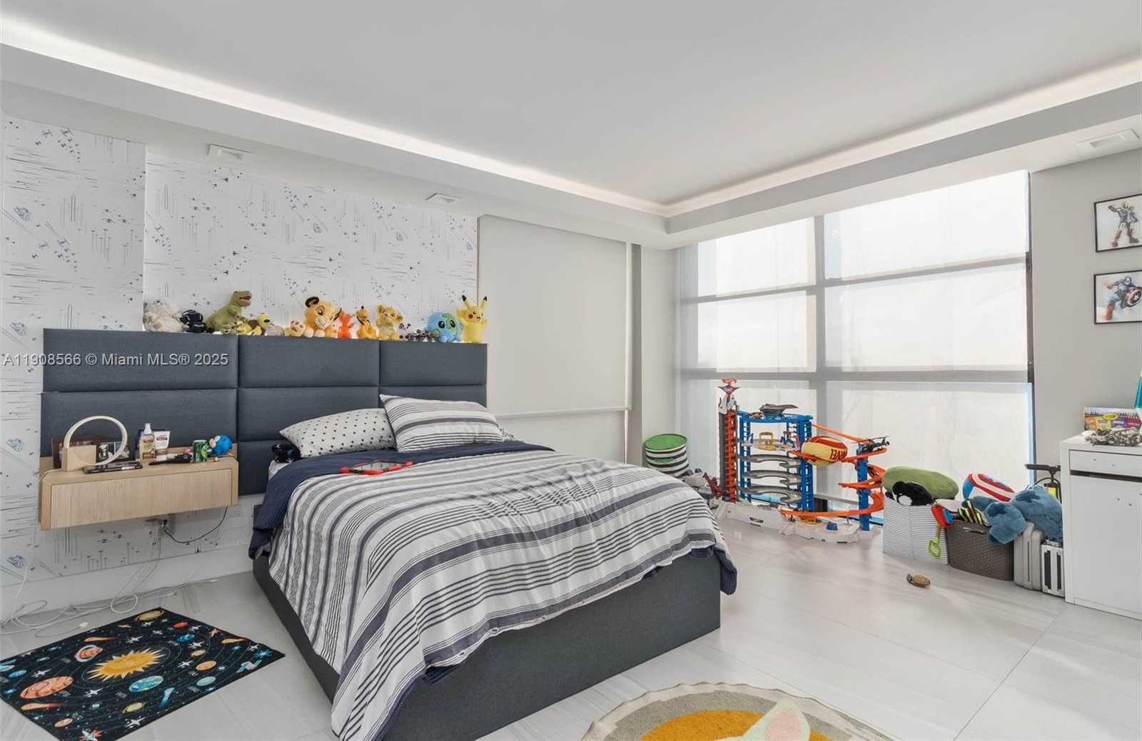 Small Image of 20355 NORTH EAST 34TH CT #2728, Aventura Number 26