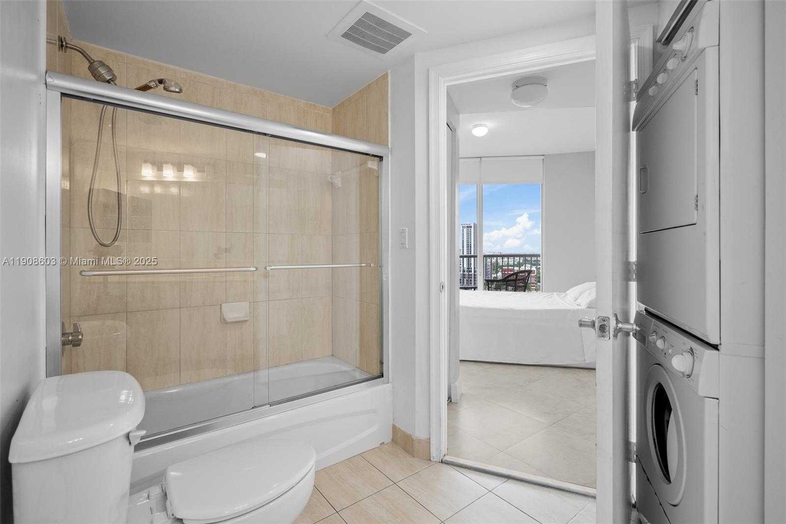 Small Image of 1750 NORTH BAYSHORE DR #2314, Miami Number 17
