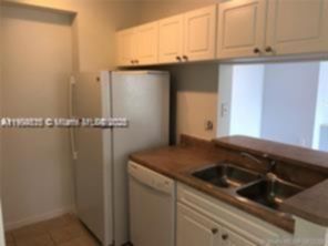Small Image of 17125 NORTH BAY RD #3601, Sunny Isles Beach Number 9