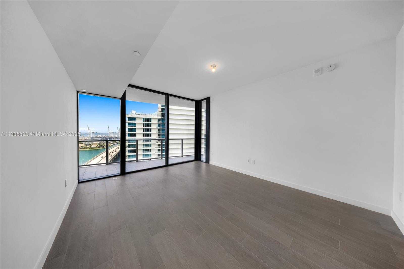 Small Image of 500 ALTON RD #1904, Miami Beach Number 16