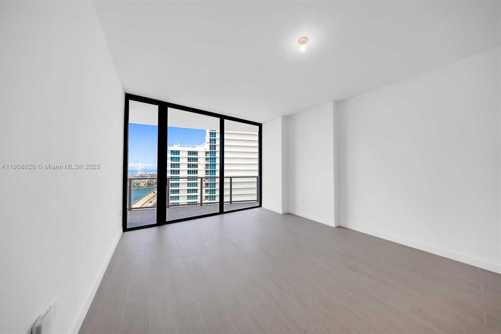 Small Image of 500 ALTON RD #1904, Miami Beach Number 19