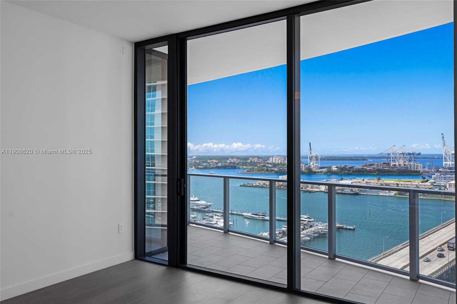 Small Image of 500 ALTON RD #1904, Miami Beach Number 5