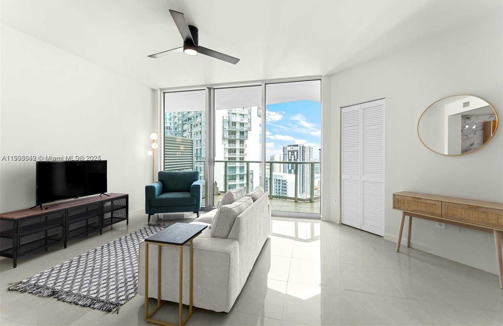 Small Image of 300 SOUTH BISCAYNE BLVD #T-3407, Miami Number 1