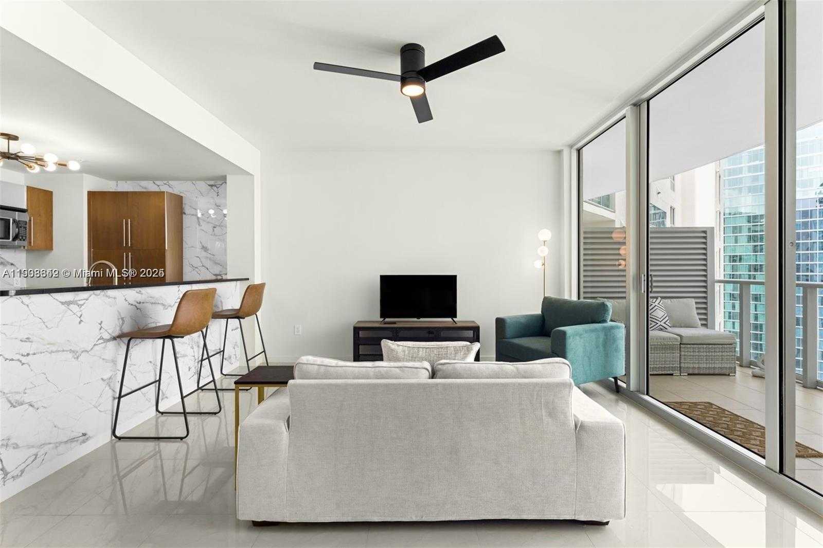 Small Image of 300 SOUTH BISCAYNE BLVD #T-3407, Miami Number 3