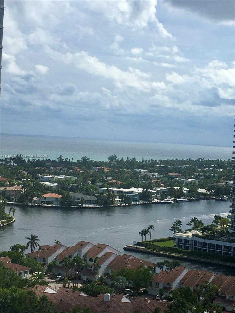 Small Image of 21055 YACHT CLUB DR #2202, Aventura Number 22