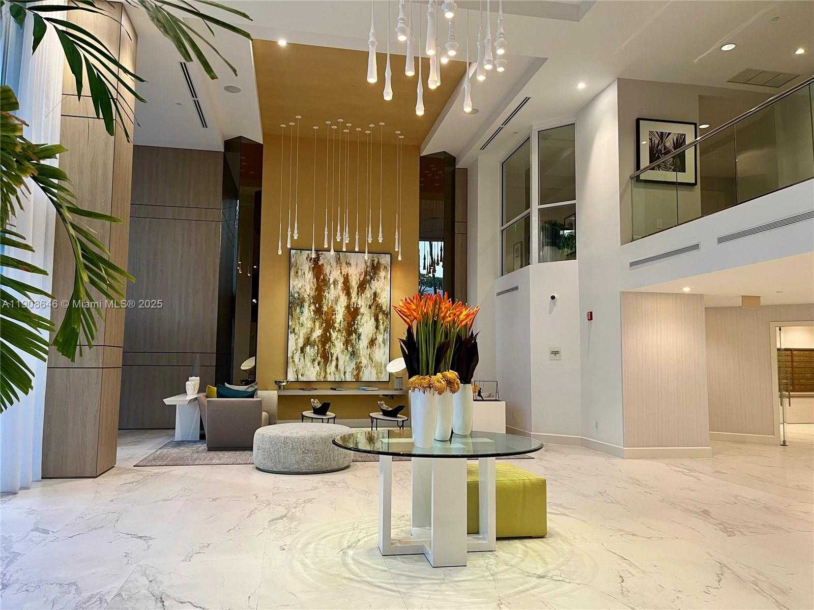 Small Image of 21055 YACHT CLUB DR #2202, Aventura Number 26