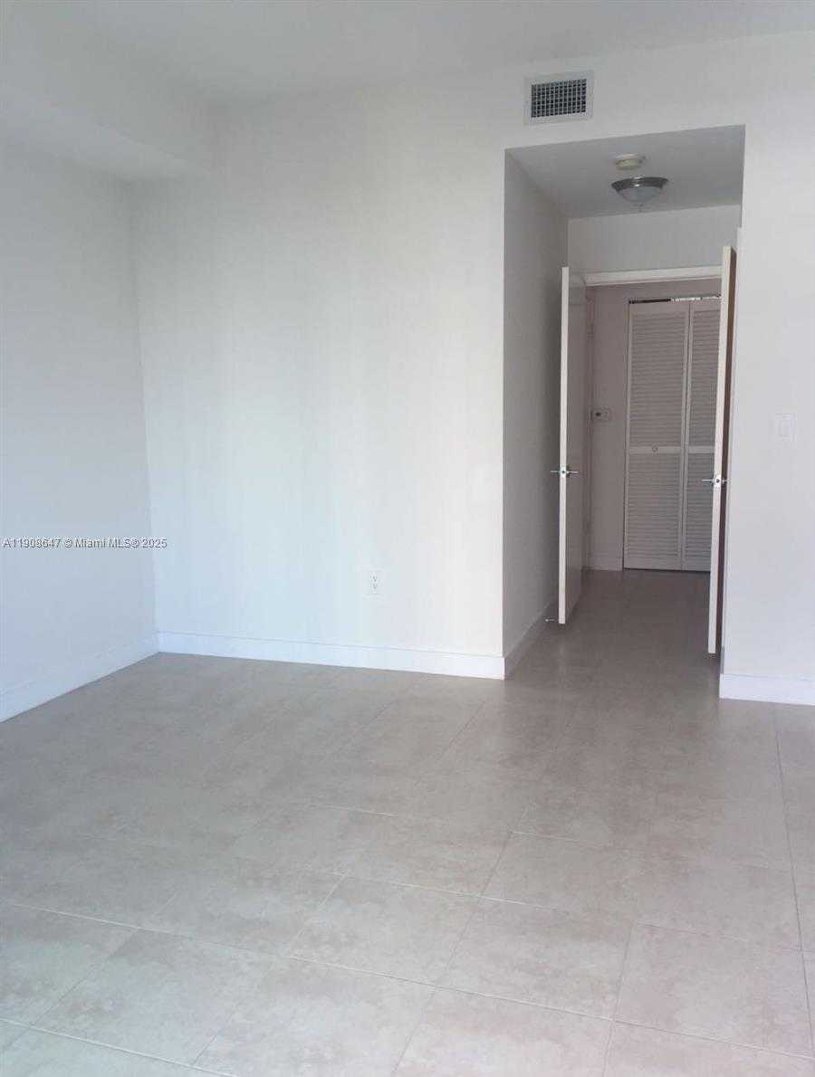 Small Image of 1111 SOUTH WEST 1ST AVE #2124-N, Miami Number 10