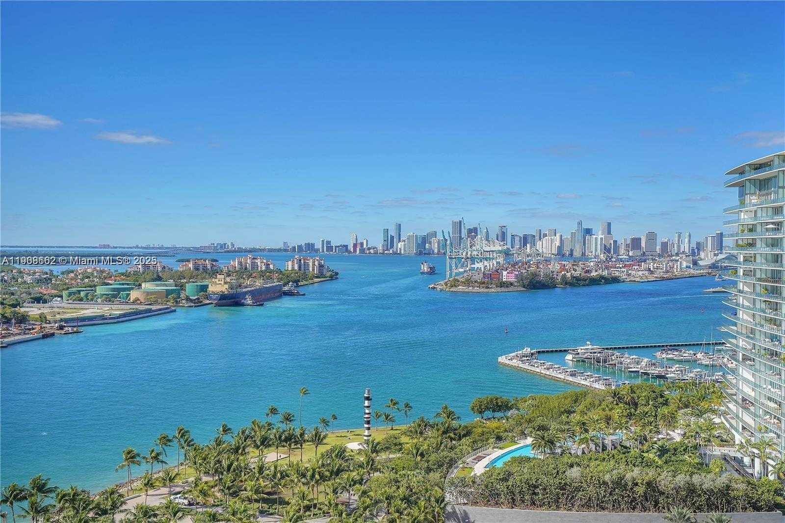 Small Image of 400 SOUTH POINTE DR #2307, Miami Beach Number 1
