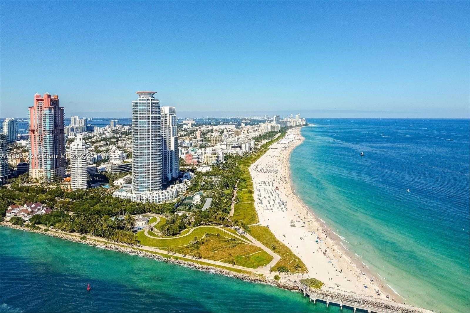 Small Image of 400 SOUTH POINTE DR #2307, Miami Beach Number 25