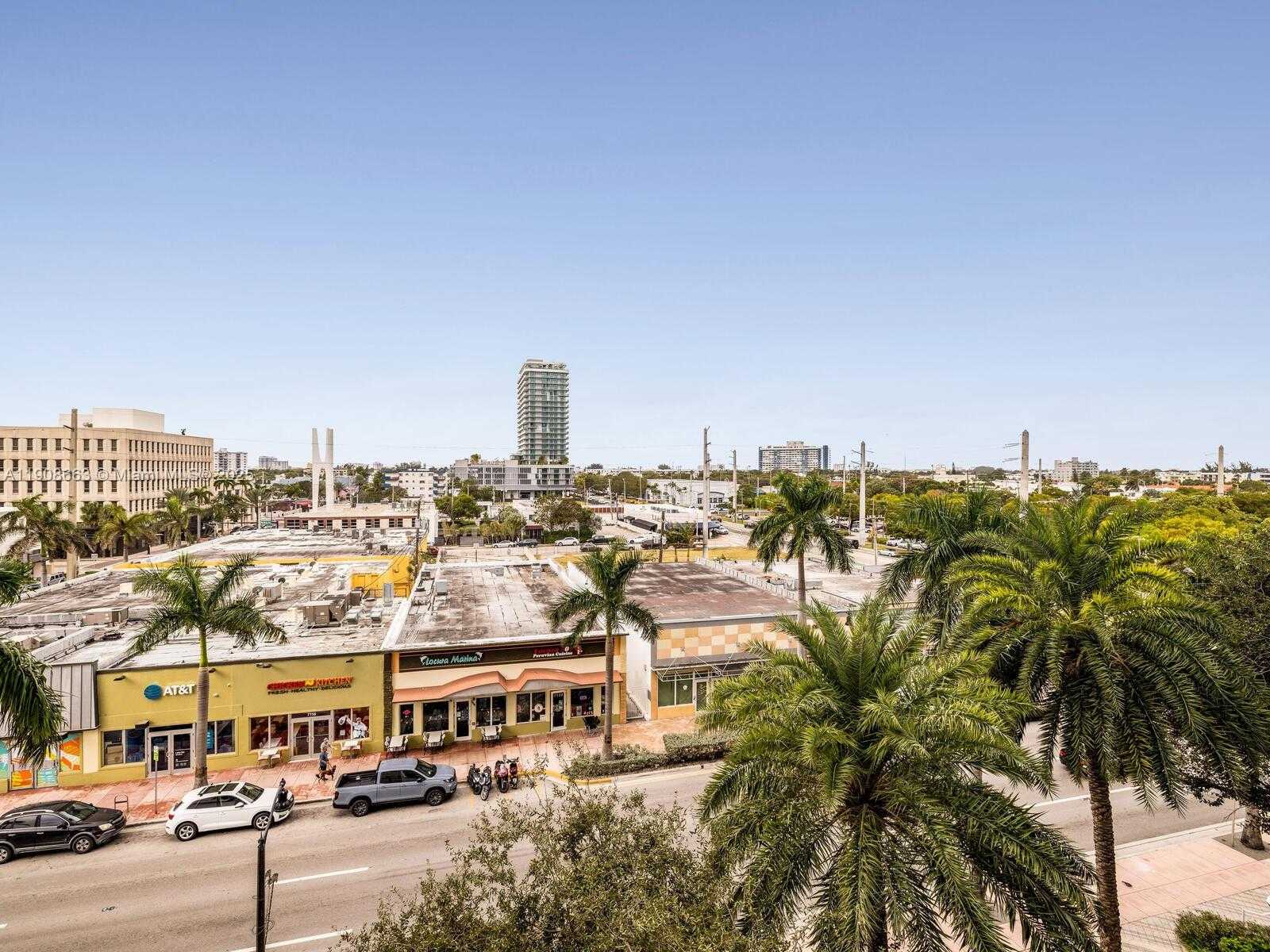 Small Image of 7135 COLLINS AVE #523, Miami Beach Number 12