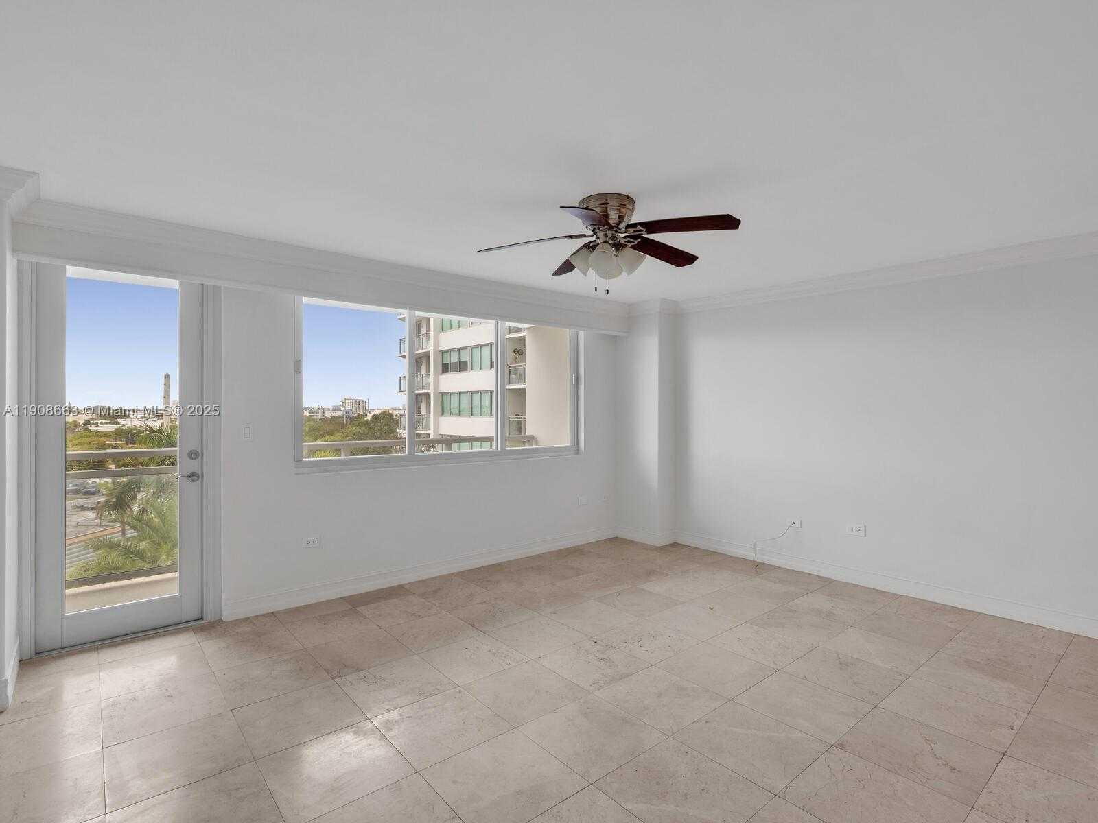 Small Image of 7135 COLLINS AVE #523, Miami Beach Number 9