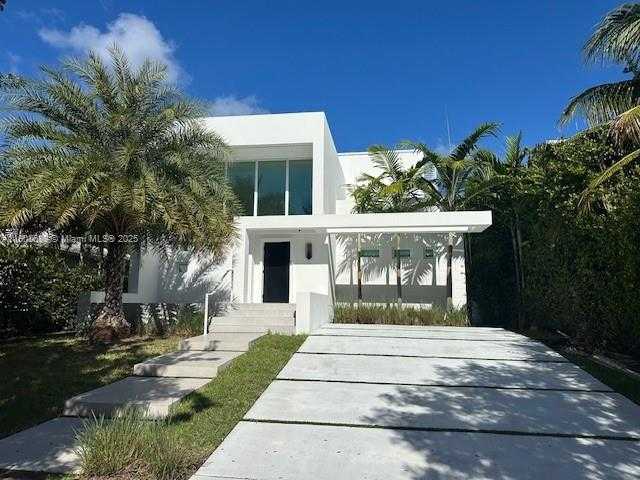 Small Image of 1325 BAY DR, Miami Beach Number 1