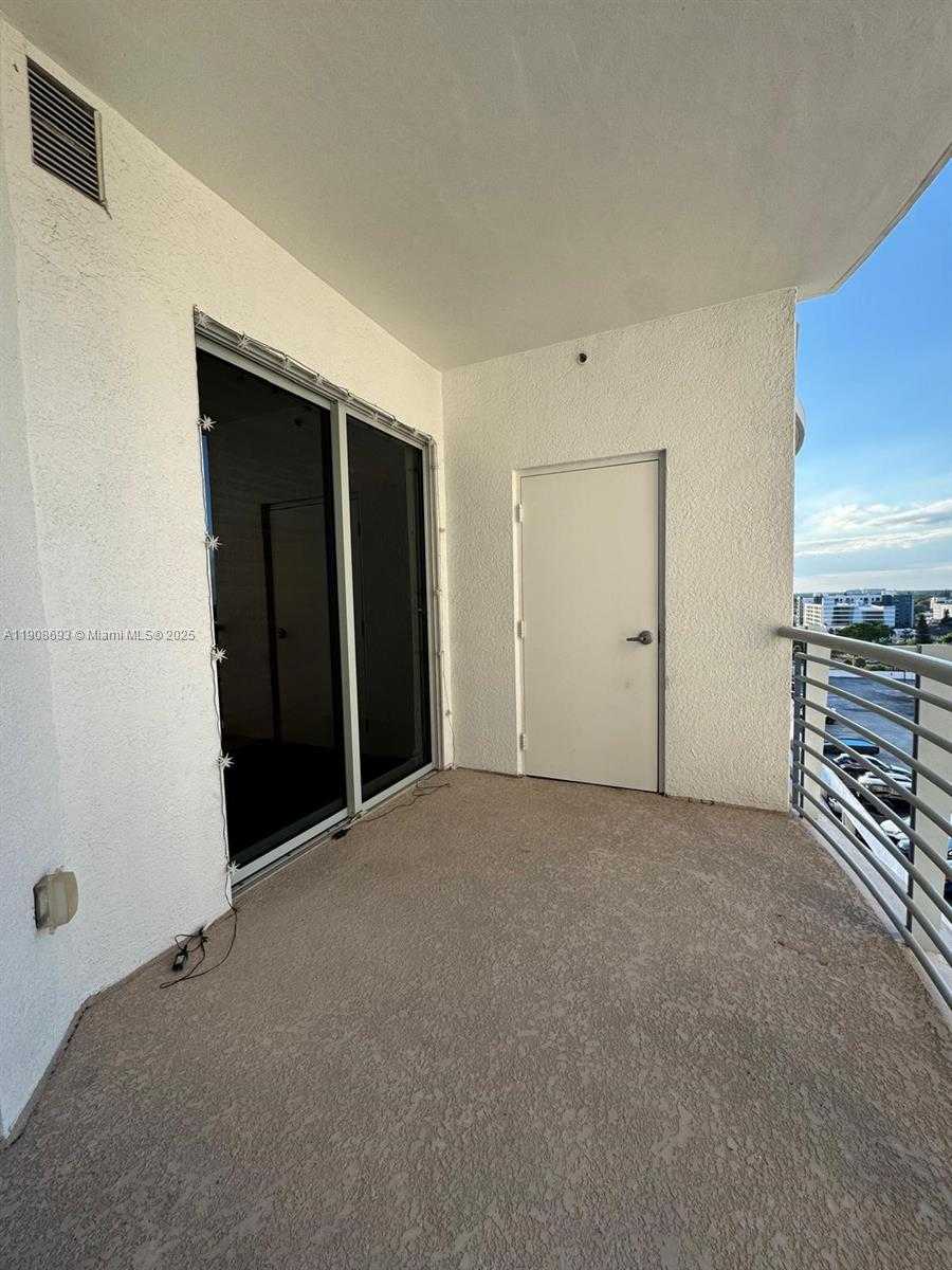 Small Image of 1830 RADIUS DR #1102, Hollywood Number 14