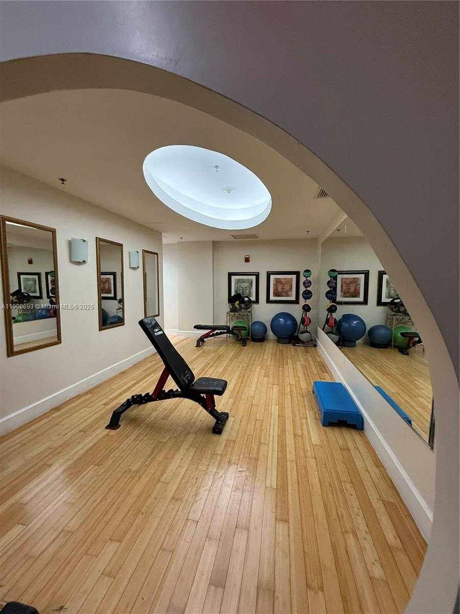 Small Image of 1830 RADIUS DR #1102, Hollywood Number 15