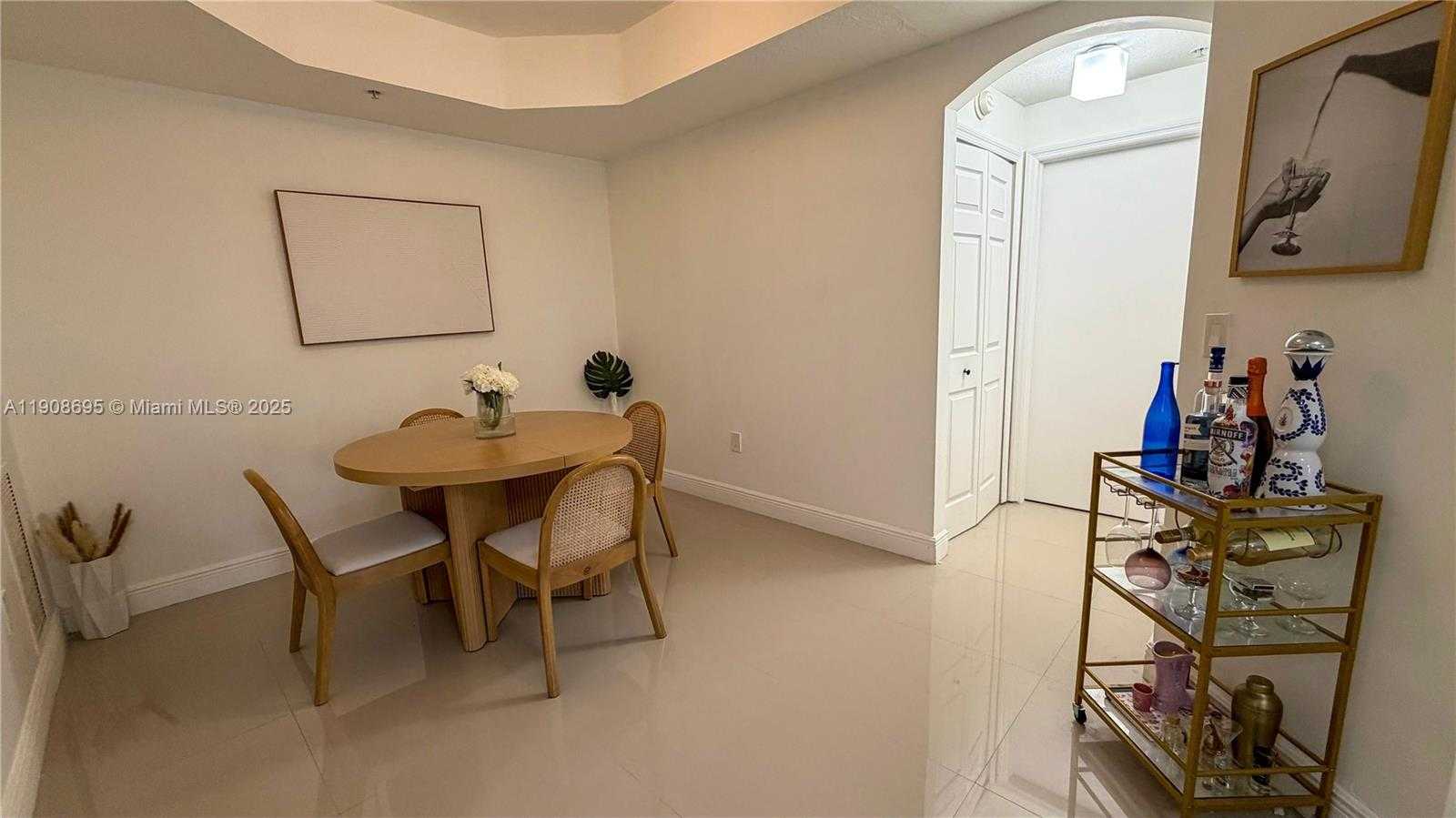 Small Image of 6420 NORTH WEST 114TH AVE #1322, Doral Number 3