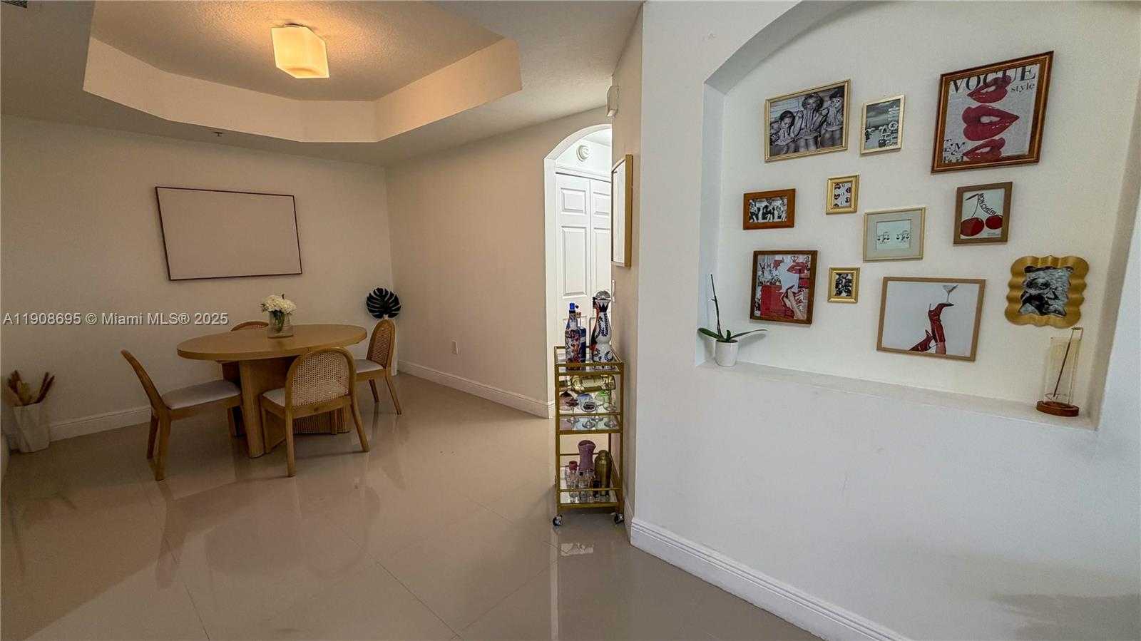 Small Image of 6420 NORTH WEST 114TH AVE #1322, Doral Number 4