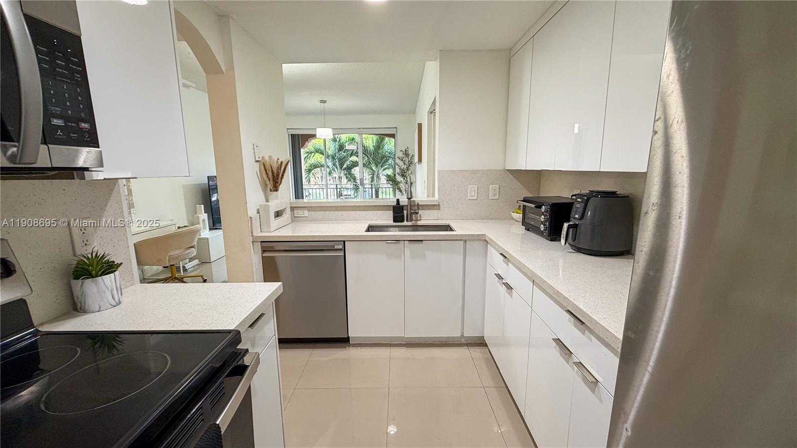 Small Image of 6420 NORTH WEST 114TH AVE #1322, Doral Number 8