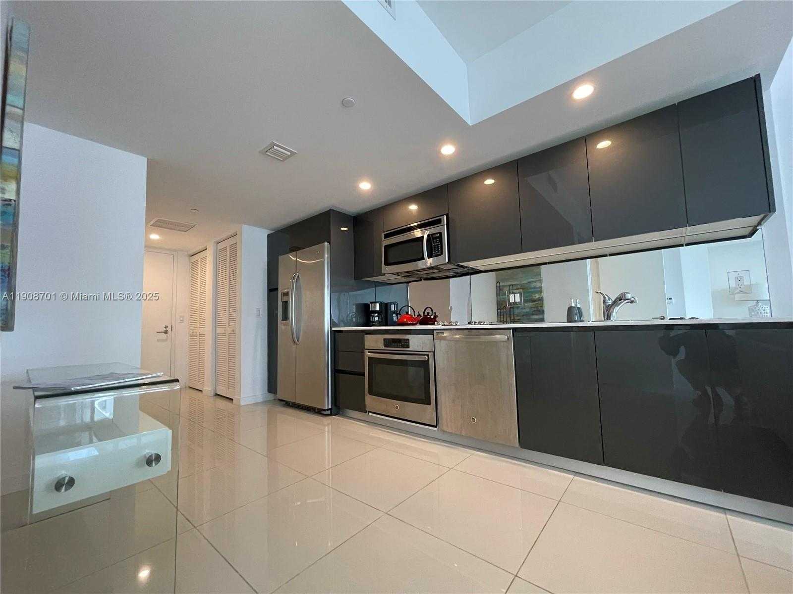 Small Image of 31 SOUTH EAST 6TH ST #2503, Miami Number 2