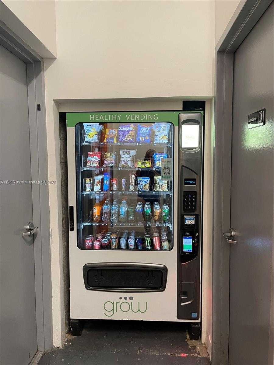 Small Image of 31 SOUTH EAST 6TH ST #2503, Miami Number 38