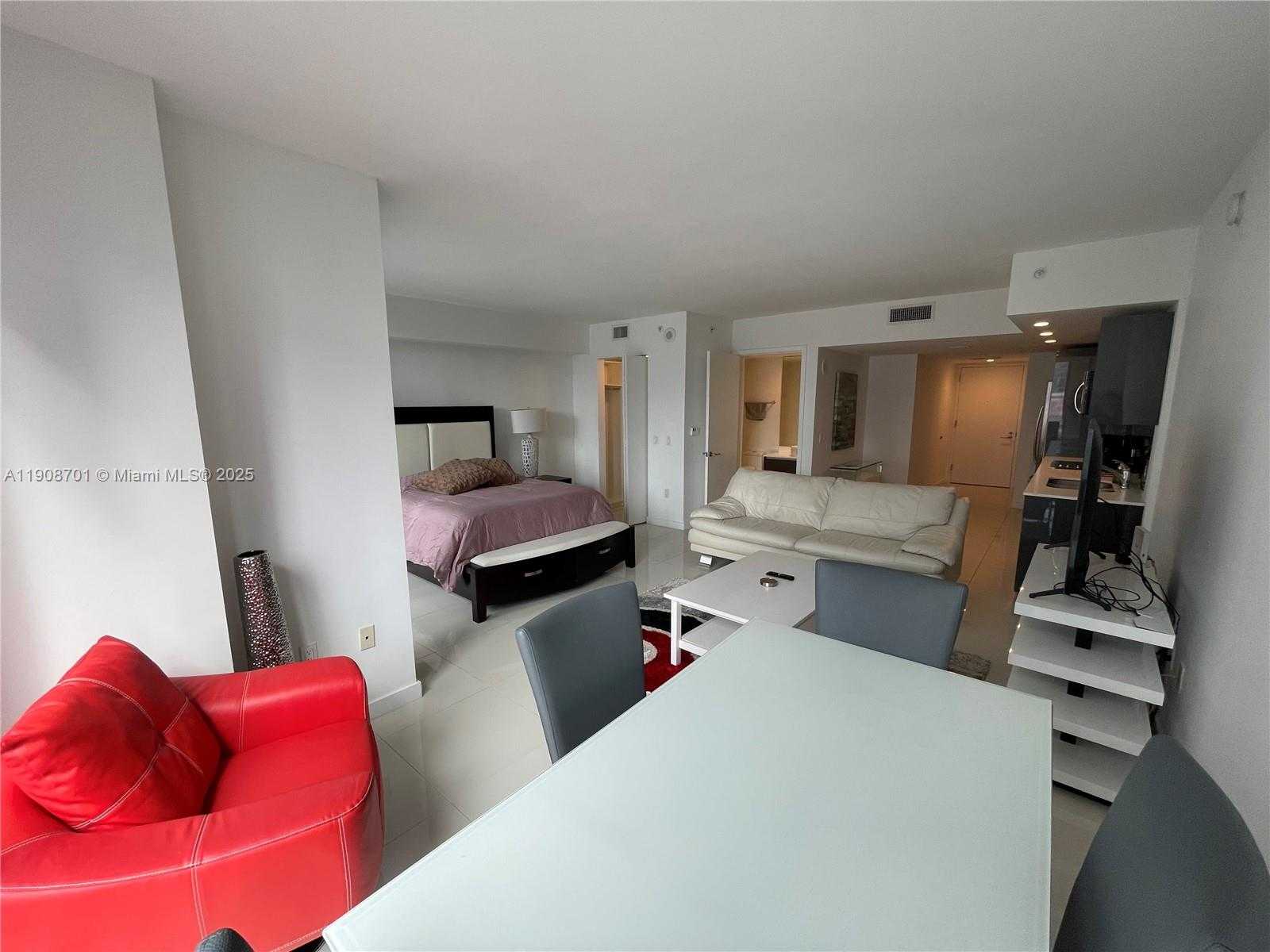 Small Image of 31 SOUTH EAST 6TH ST #2503, Miami Number 6