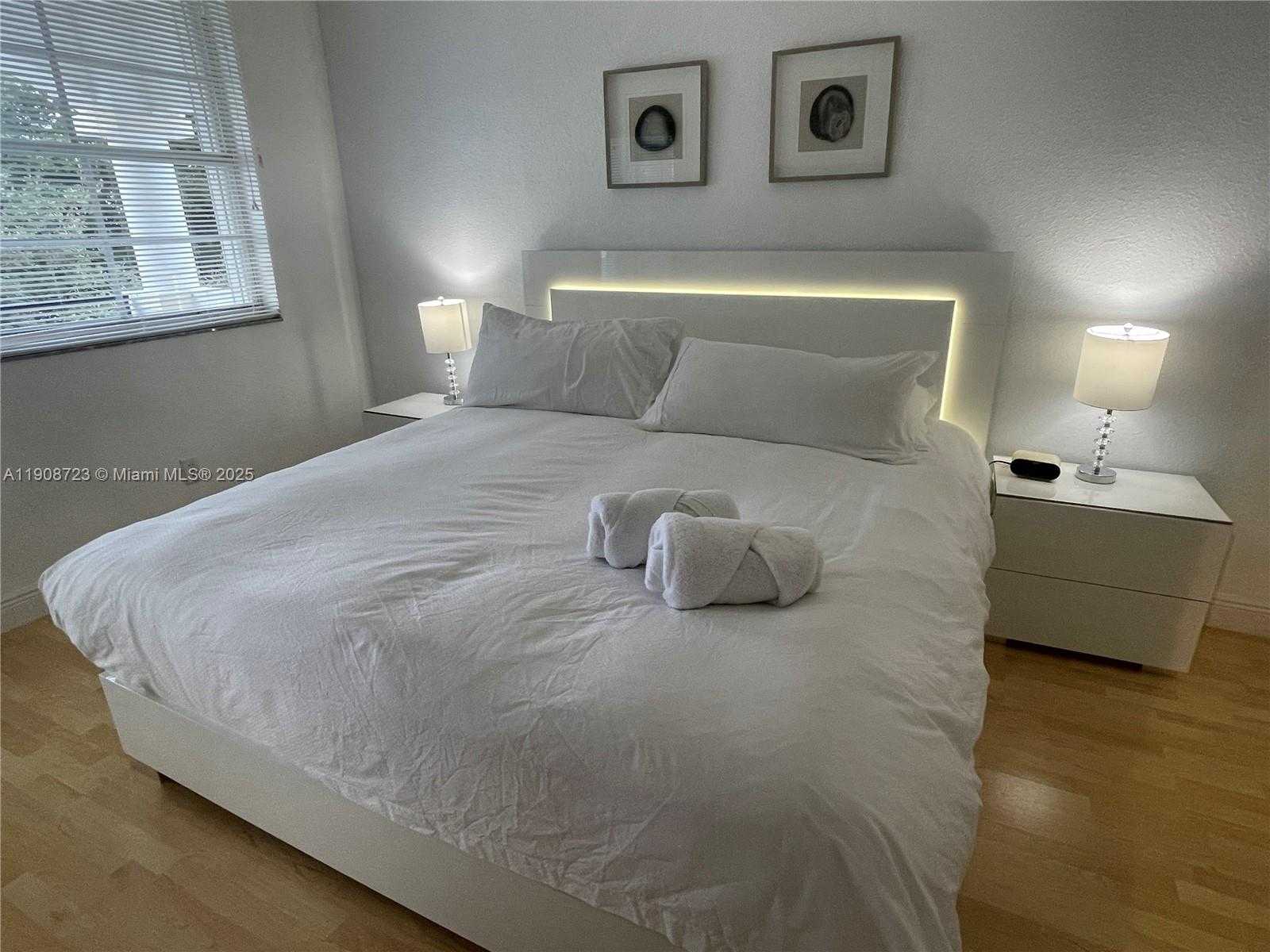 Small Image of 3255 NORTH EAST 184TH ST #12409, Aventura Number 4