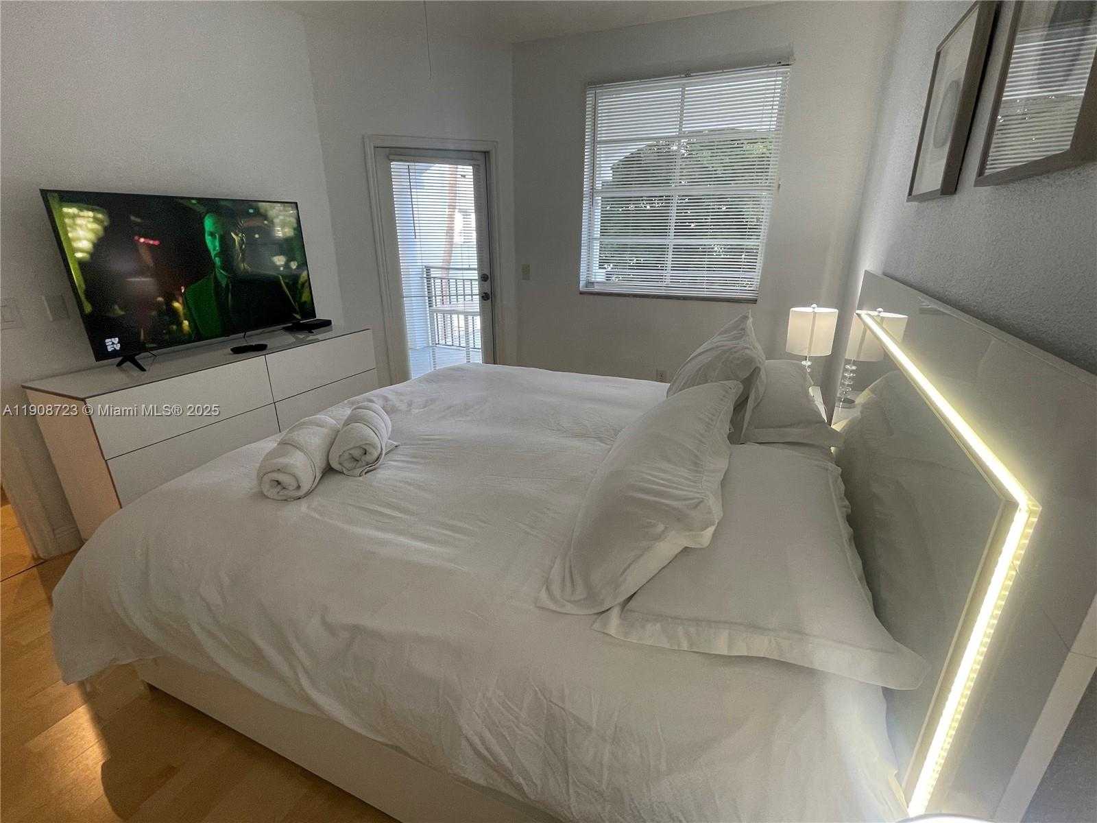 Small Image of 3255 NORTH EAST 184TH ST #12409, Aventura Number 5