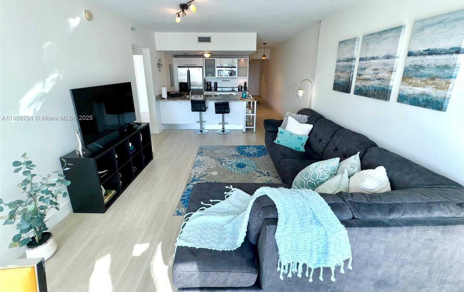 Small Image of 185 SOUTH WEST 7TH ST #1402, Miami Number 11