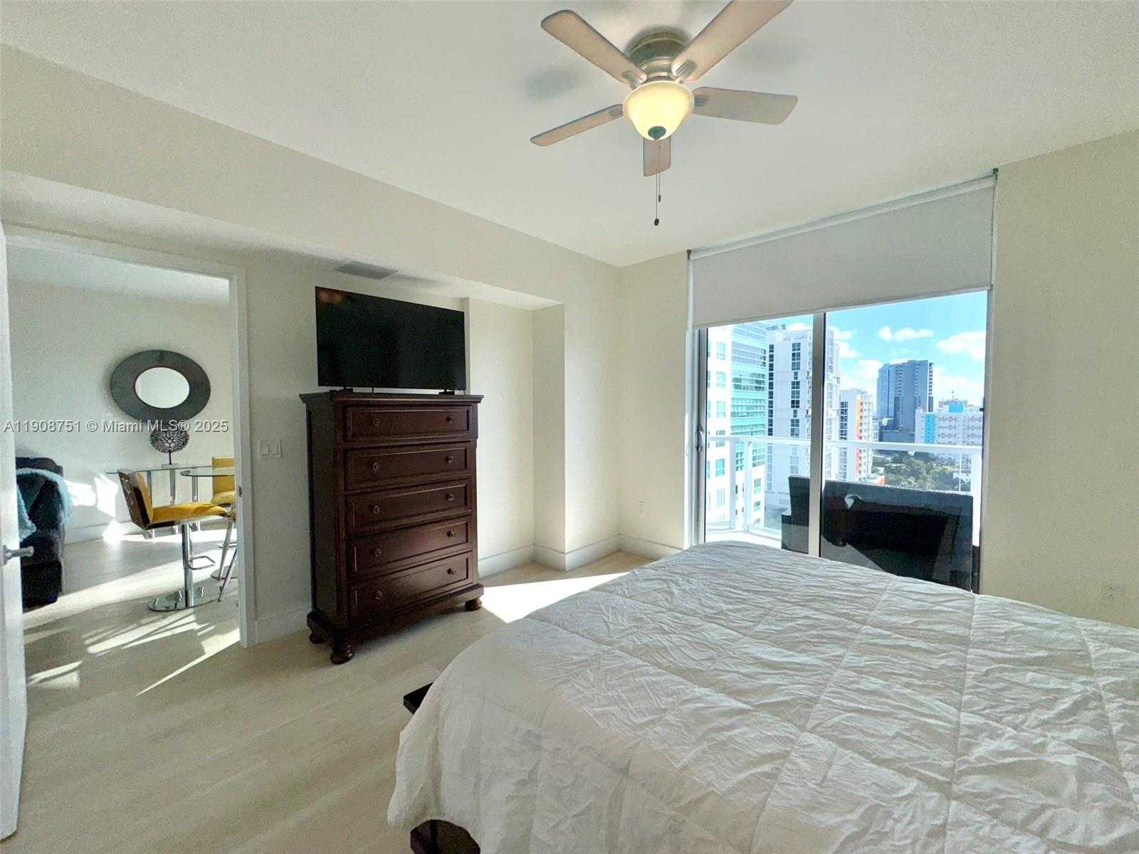 Small Image of 185 SOUTH WEST 7TH ST #1402, Miami Number 16