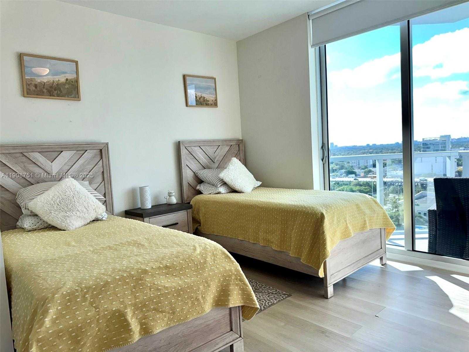 Small Image of 185 SOUTH WEST 7TH ST #1402, Miami Number 22