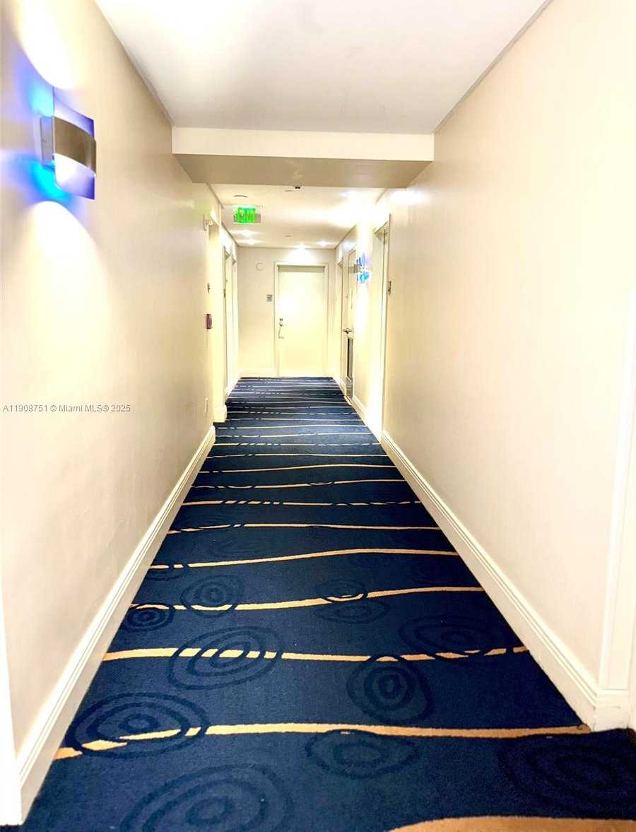 Small Image of 185 SOUTH WEST 7TH ST #1402, Miami Number 27