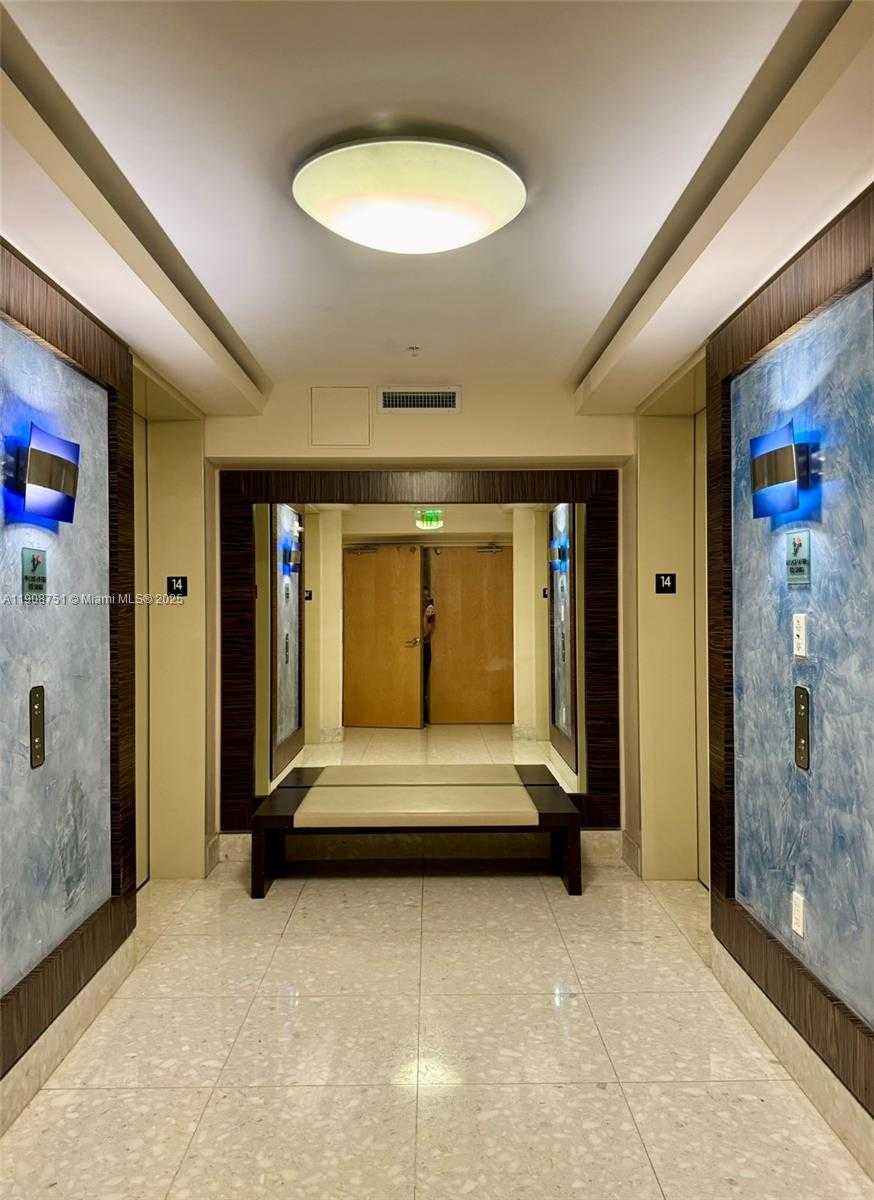 Small Image of 185 SOUTH WEST 7TH ST #1402, Miami Number 28