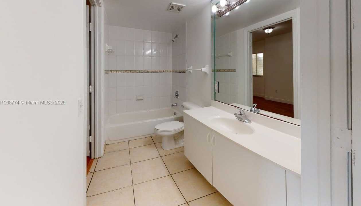 Small Image of 2415 NORTH WEST 16TH ST RD #410-1, Miami Number 20