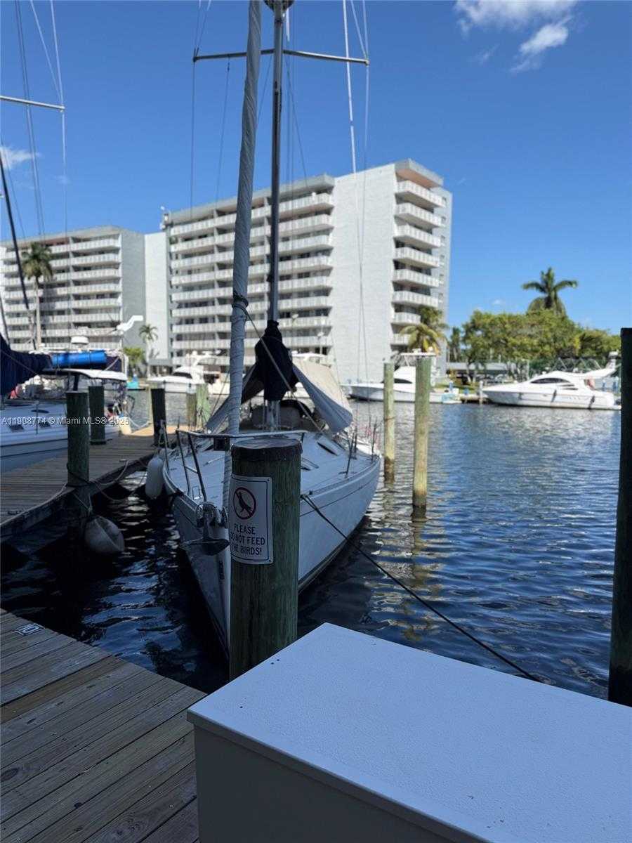 Small Image of 2415 NORTH WEST 16TH ST RD #410-1, Miami Number 30