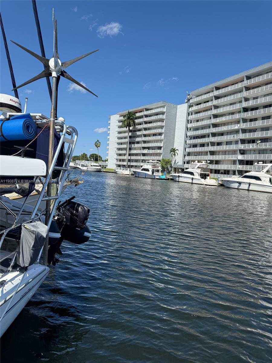 Small Image of 2415 NORTH WEST 16TH ST RD #410-1, Miami Number 32