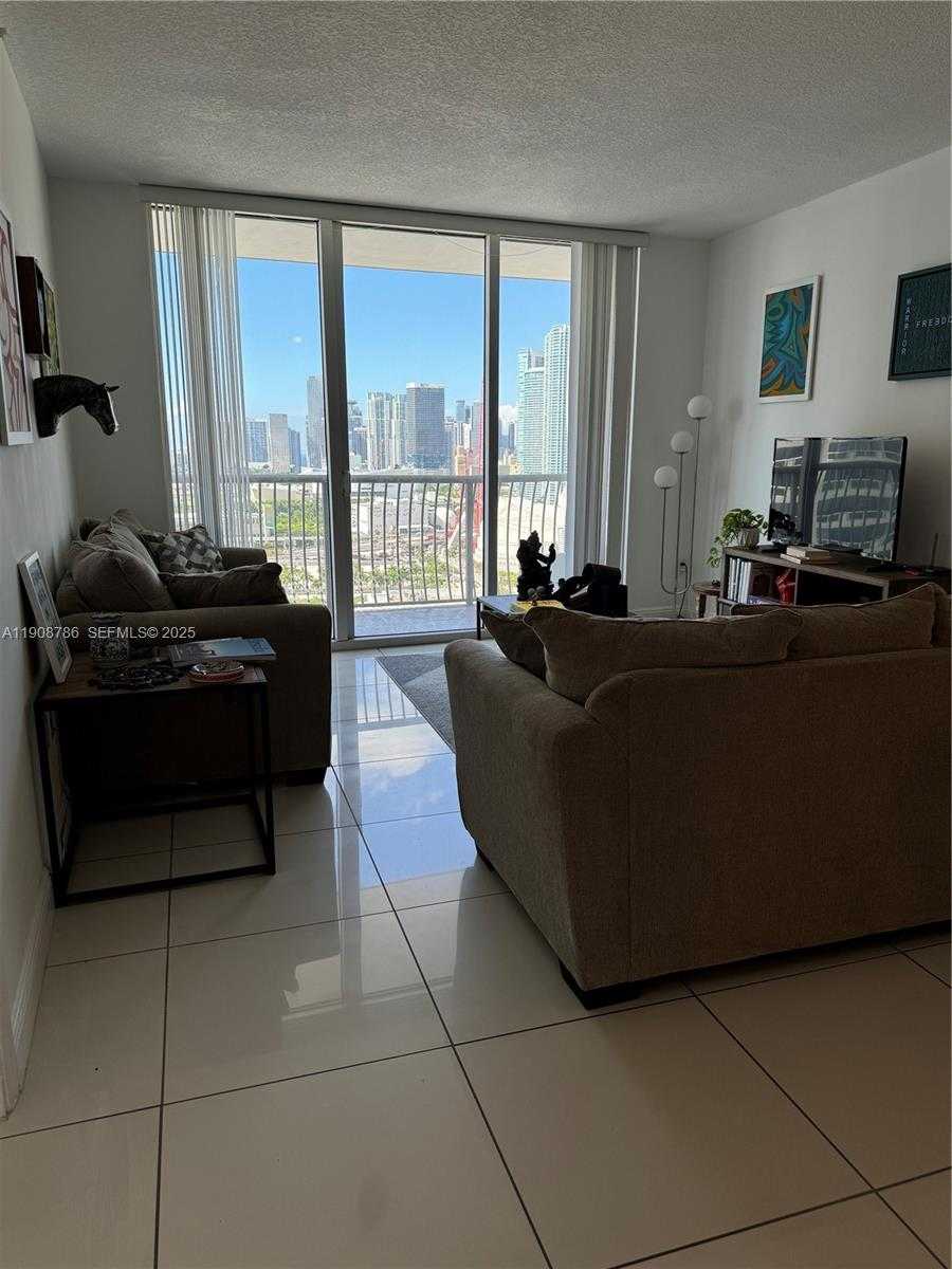 Small Image of 1750 NORTH BAYSHORE DR #2706, Miami Number 2