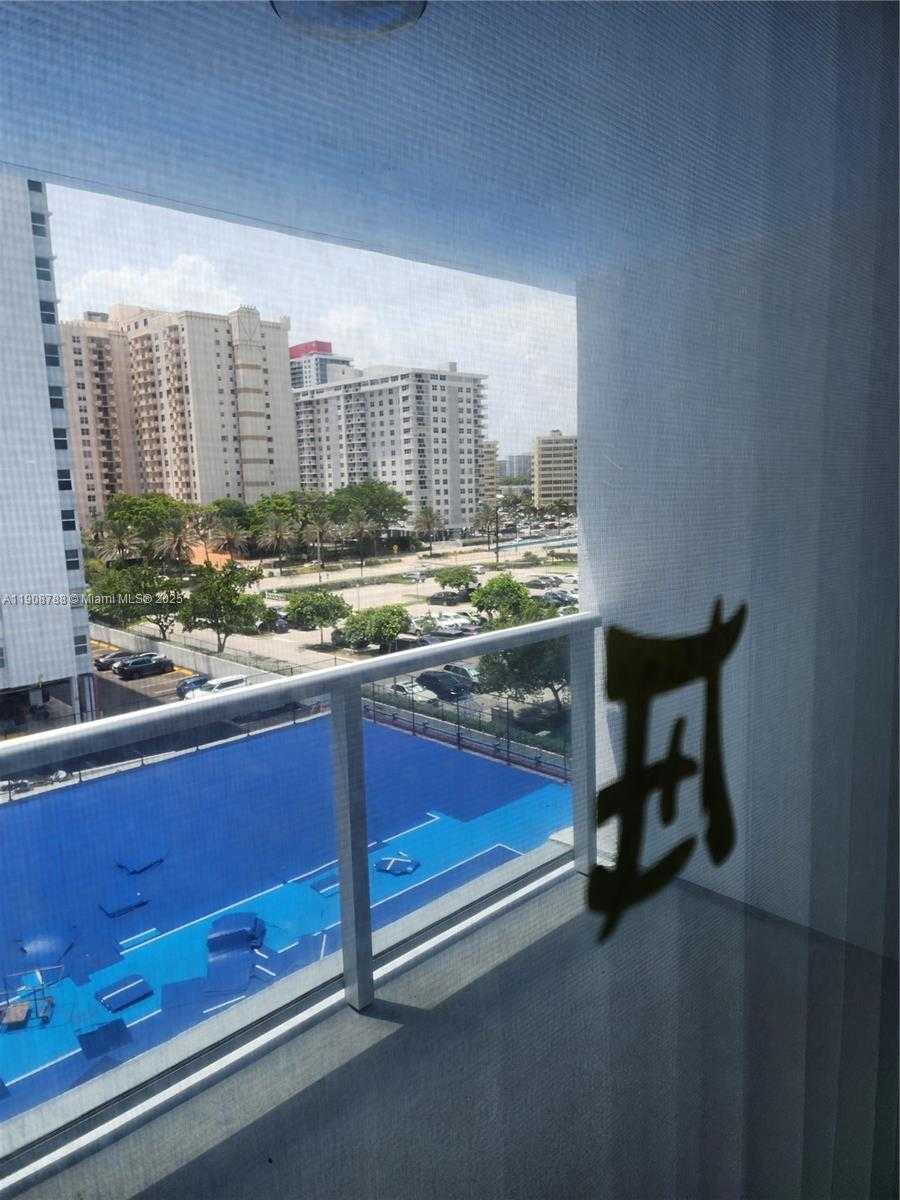 Small Image of 1890 SOUTH OCEAN DR #607, Hallandale Beach Number 11