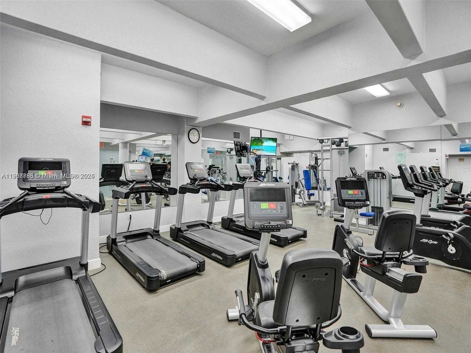 Small Image of 1890 SOUTH OCEAN DR #607, Hallandale Beach Number 24