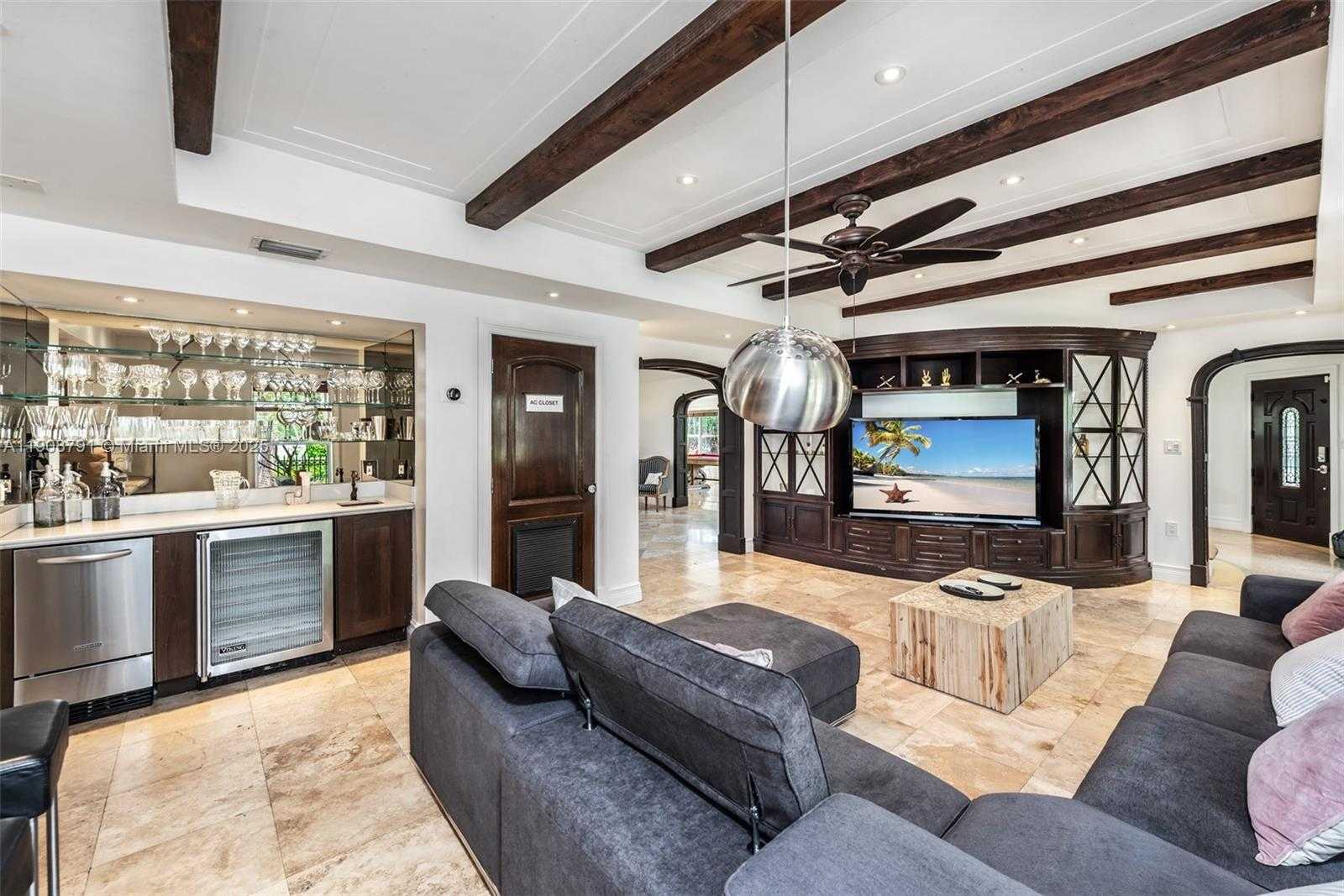 Small Image of 1051 NORTH EAST 89TH ST, Miami Number 12