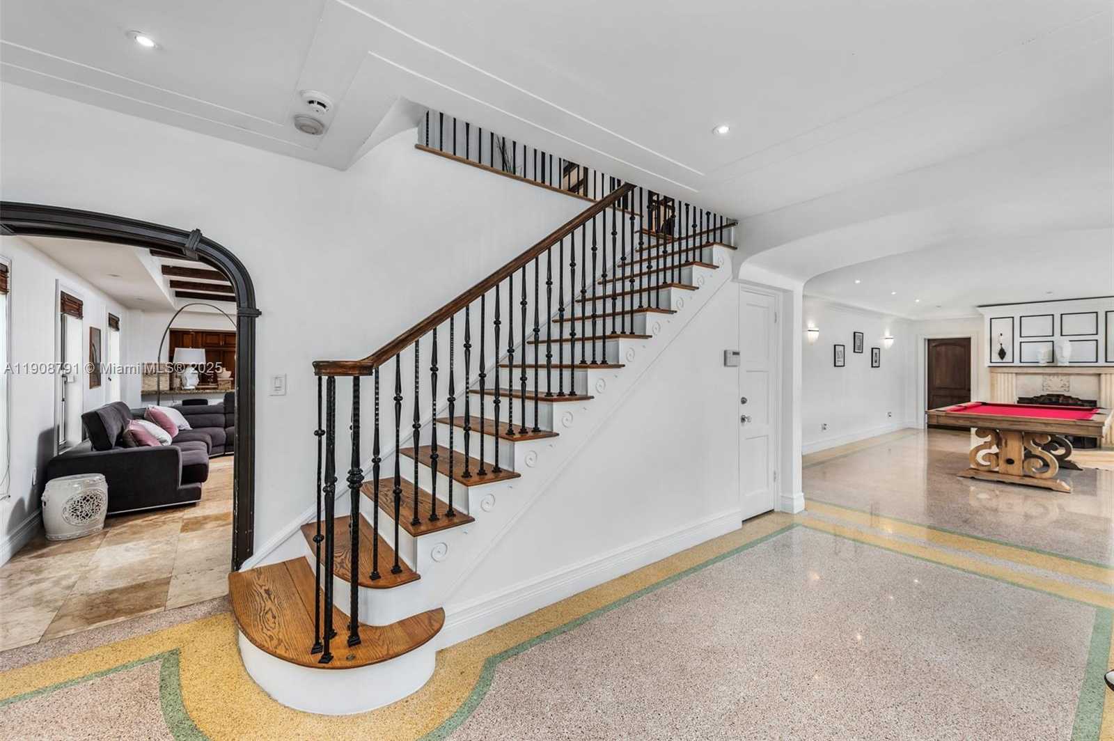 Small Image of 1051 NORTH EAST 89TH ST, Miami Number 27