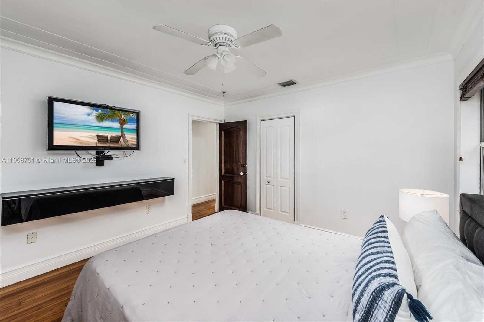 Small Image of 1051 NORTH EAST 89TH ST, Miami Number 32