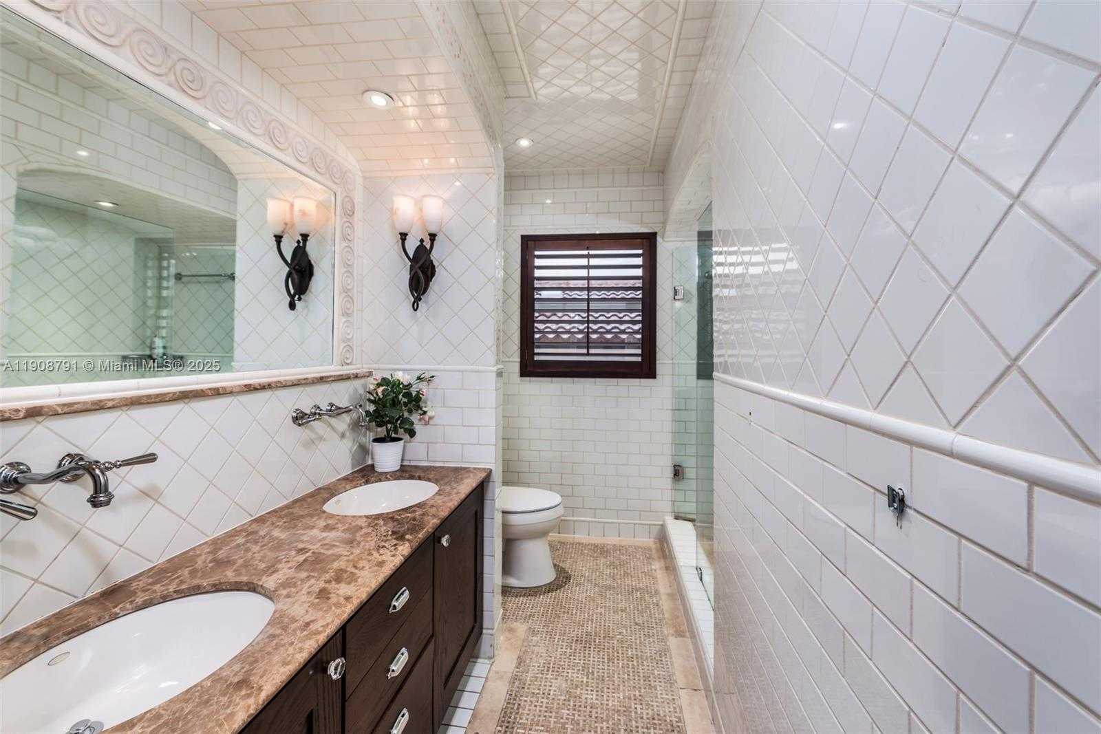 Small Image of 1051 NORTH EAST 89TH ST, Miami Number 38