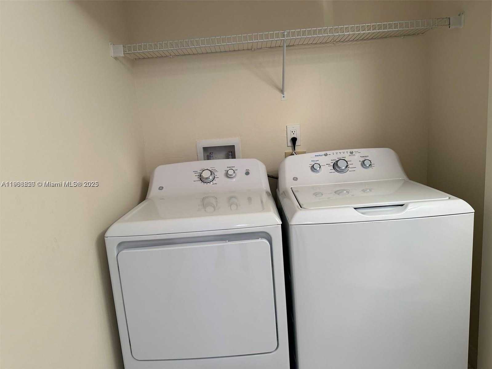 Small Image of 19101 NORTH EAST 36TH CT #2008, Aventura Number 16