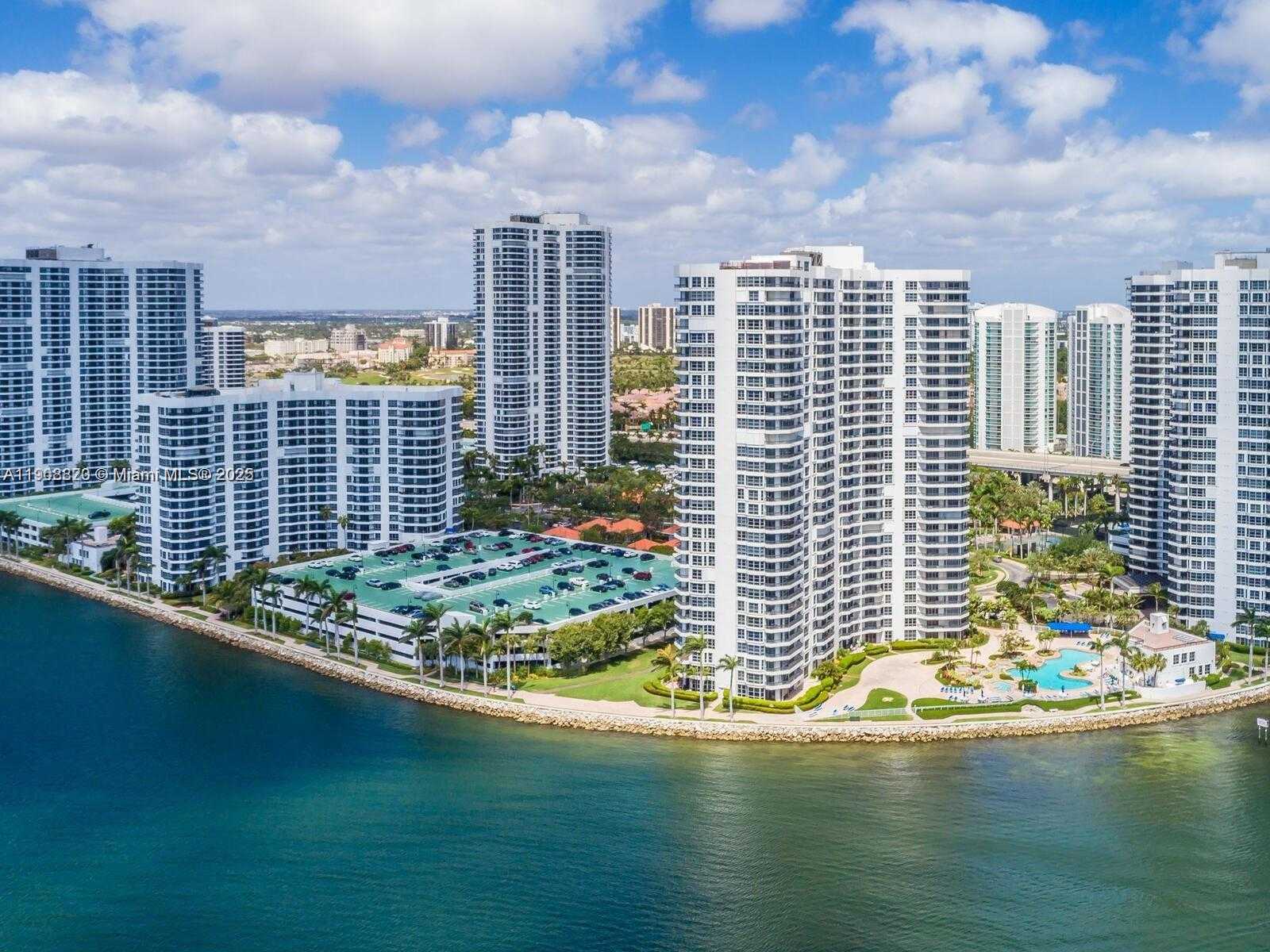 Small Image of 19101 NORTH EAST 36TH CT #2008, Aventura Number 17