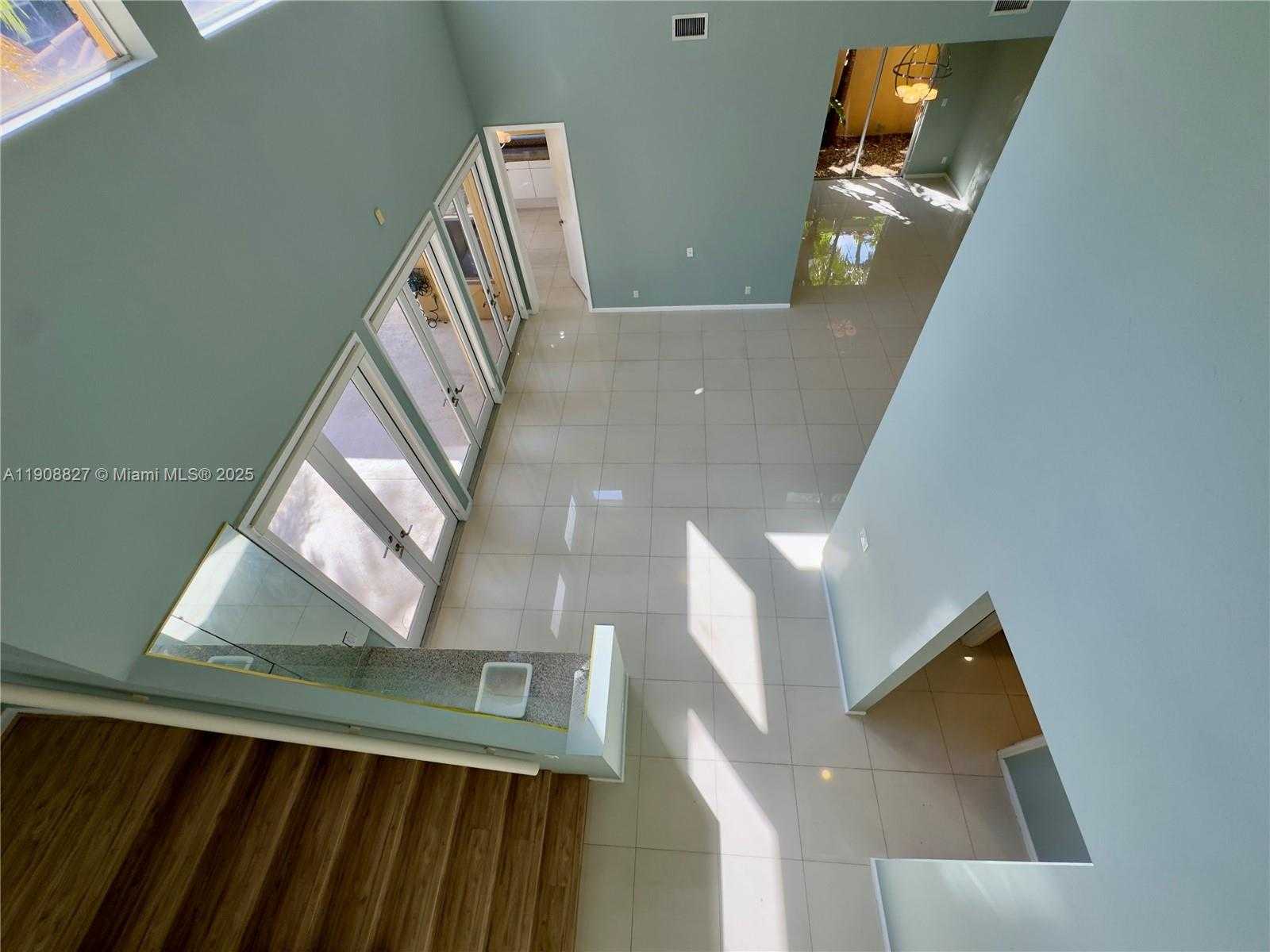 Small Image of 3728 NORTH EAST 208TH TER #3728, Aventura Number 17