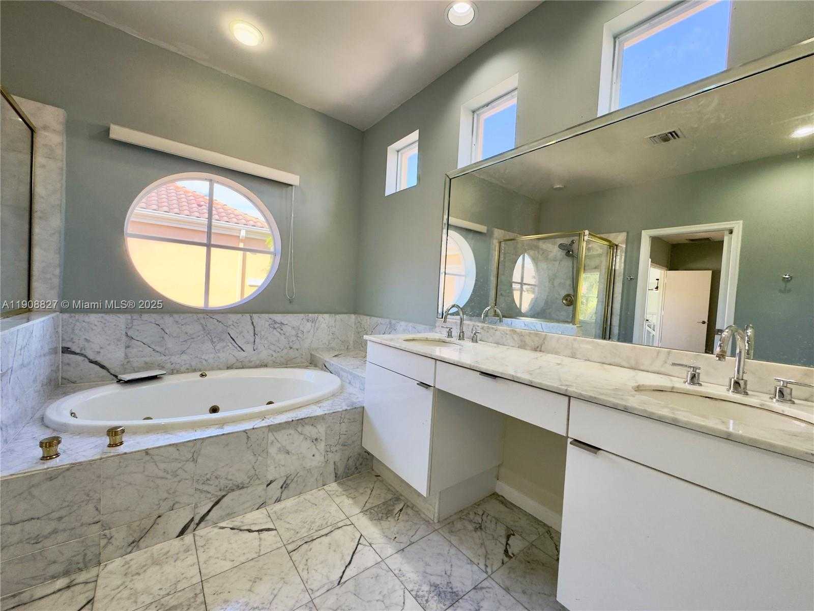 Small Image of 3728 NORTH EAST 208TH TER #3728, Aventura Number 20