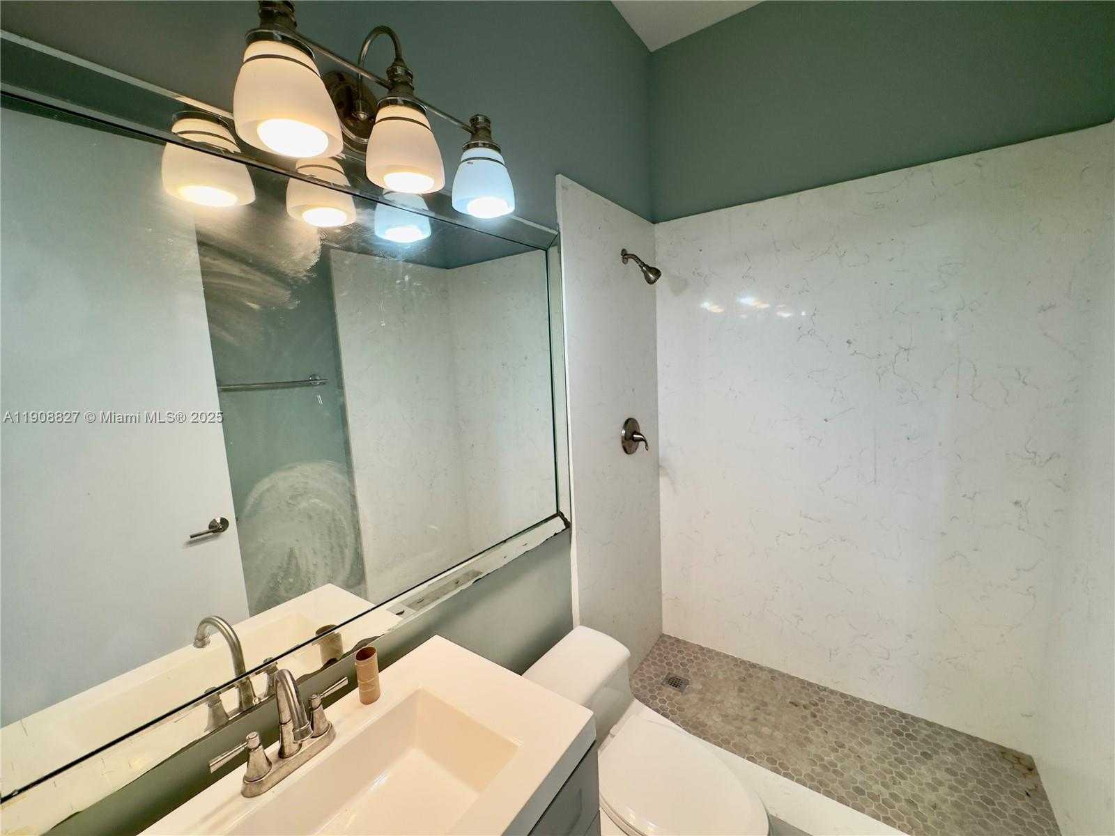 Small Image of 3728 NORTH EAST 208TH TER #3728, Aventura Number 22