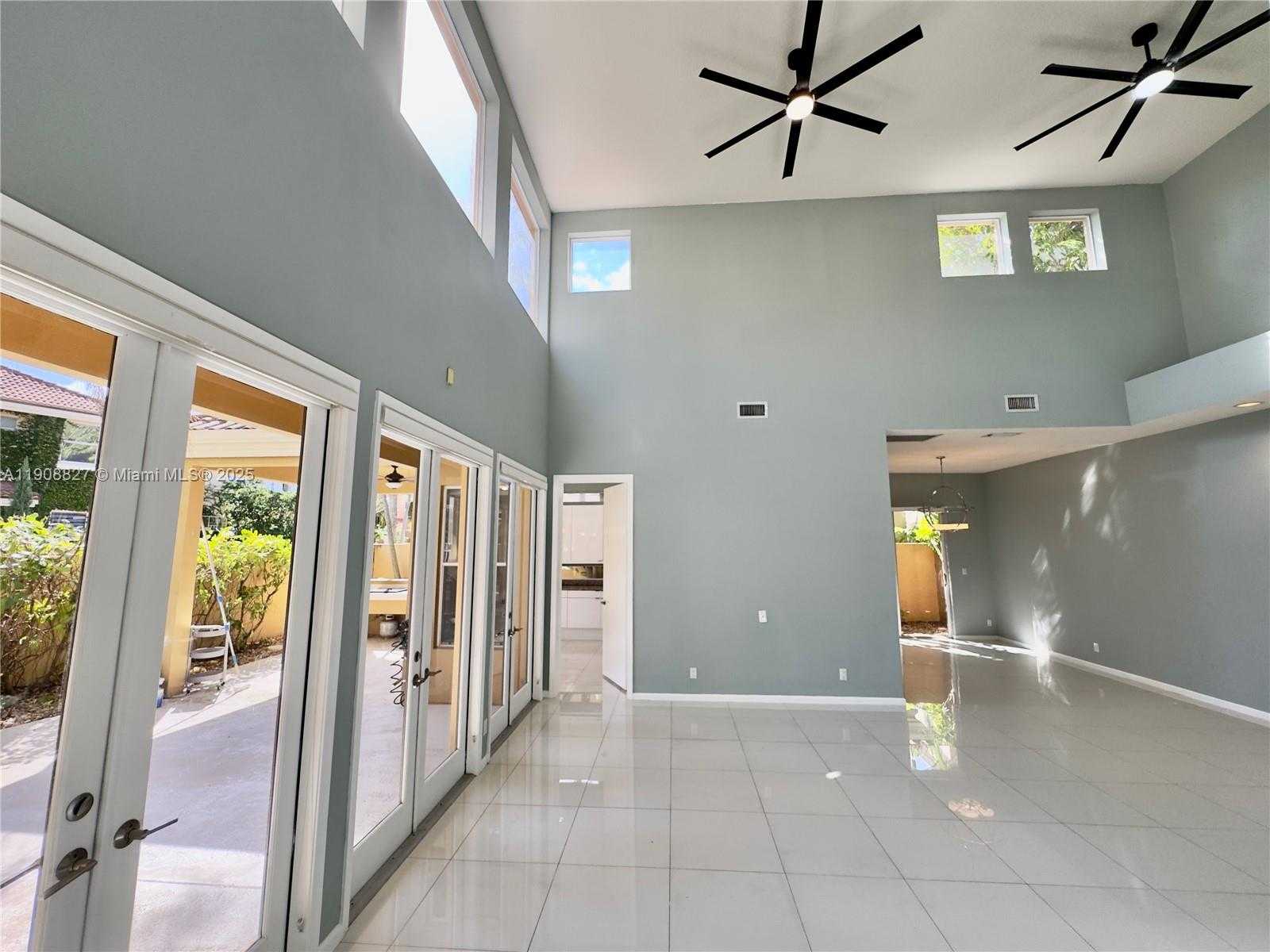 Small Image of 3728 NORTH EAST 208TH TER #3728, Aventura Number 3